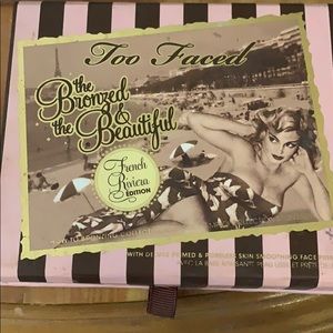 Too faced bronzer